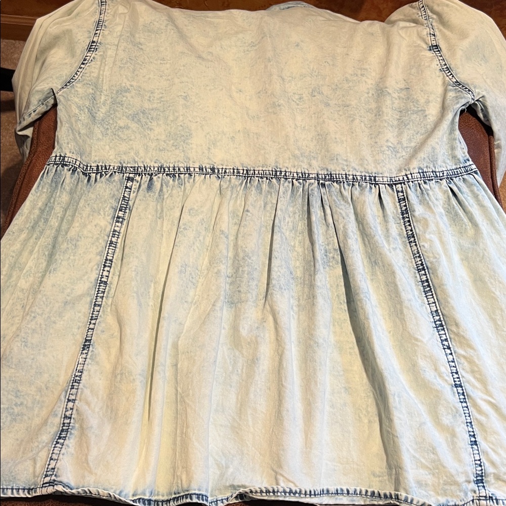 BIBI* Chambray Pearl Snap Western Peplum Shirt - Picture 15 of 16